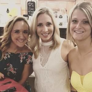 Meet your Posher, Elise